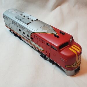 Bachmann Santa Fe Silver & Red Locomotive Vintage 90's Toy Train Model HO